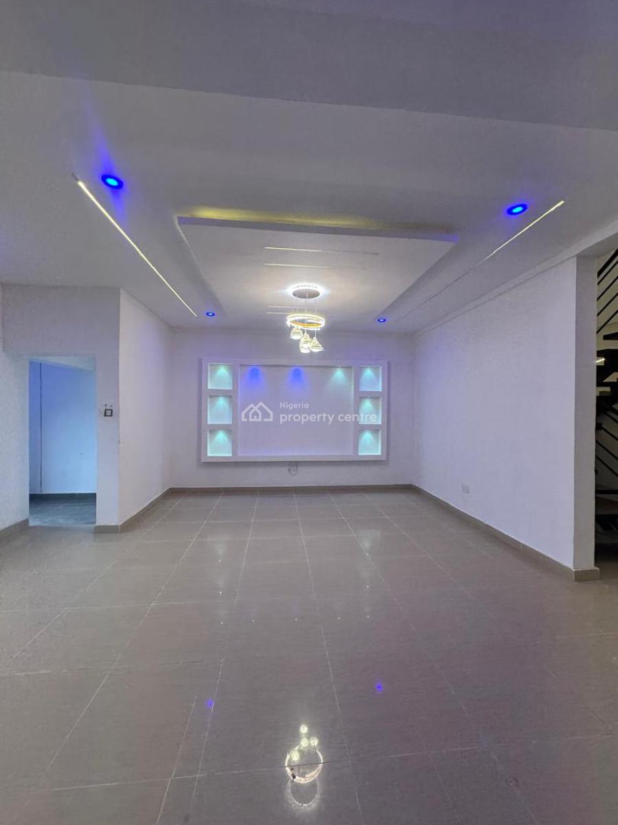 Super Spacious Self Compound 4 Bed Terrace  Duplex + Massive Bq, Ikota, Lekki, Lagos, Terraced Duplex for Sale