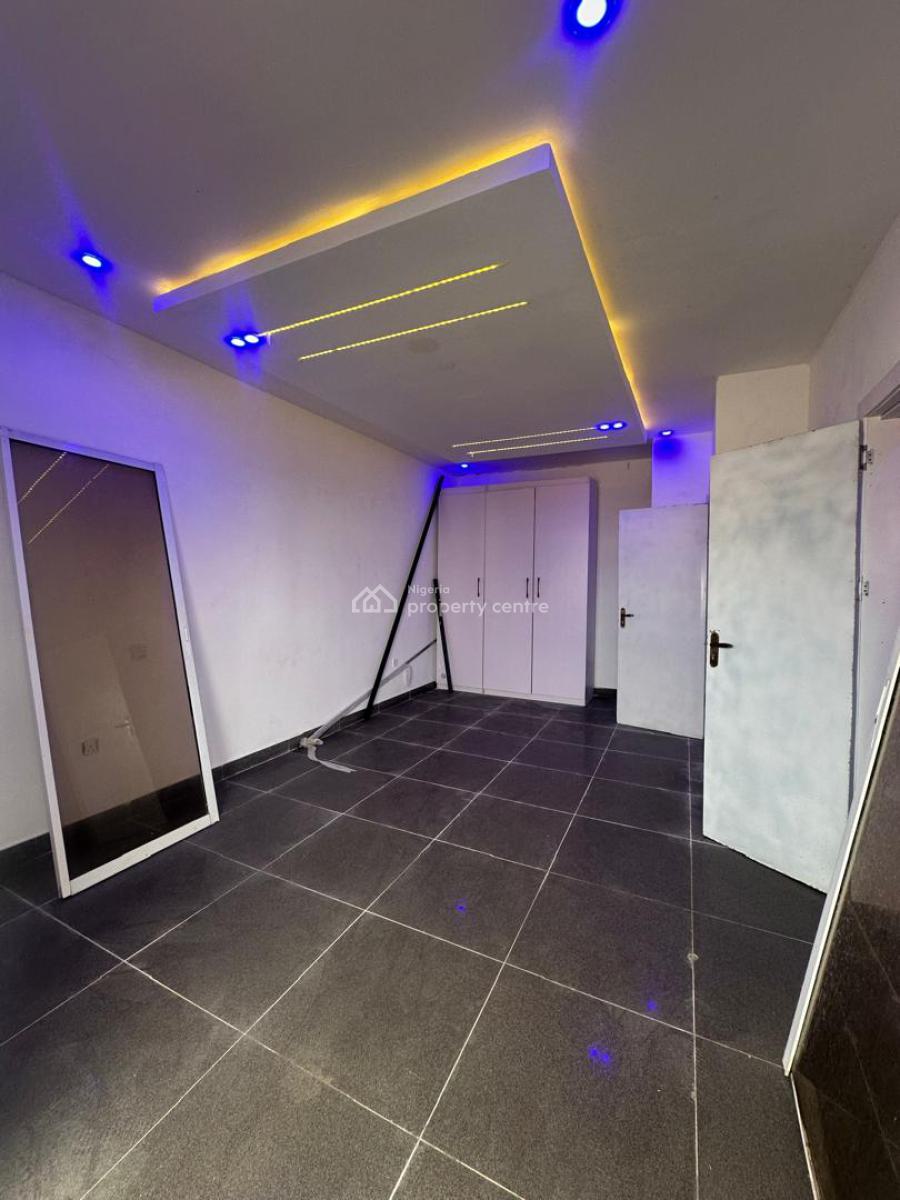 Super Spacious Self Compound 4 Bed Terrace  Duplex + Massive Bq, Ikota, Lekki, Lagos, Terraced Duplex for Sale