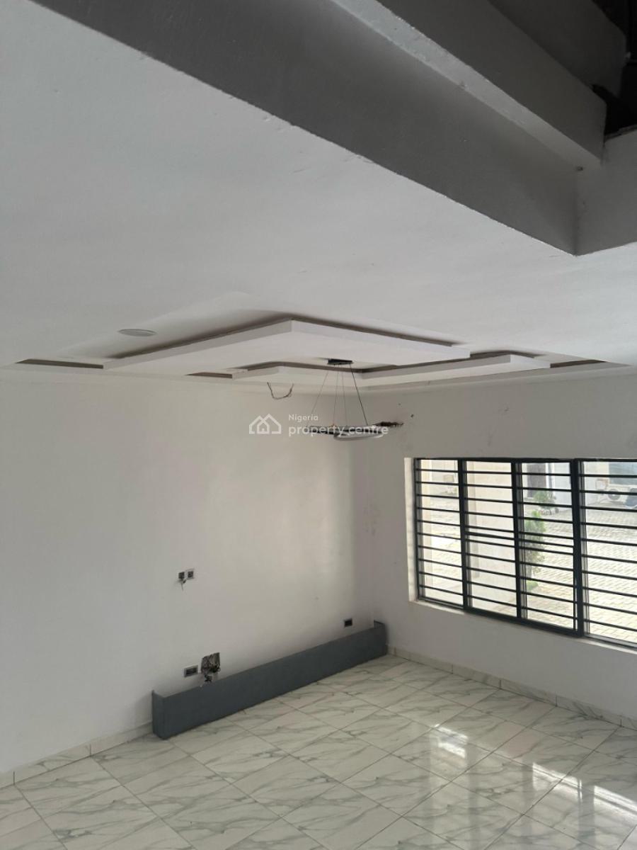 4 Bedroom Duplex, De-forthiet Estate, Ikota, Lekki, Lagos, Terraced Duplex for Sale
