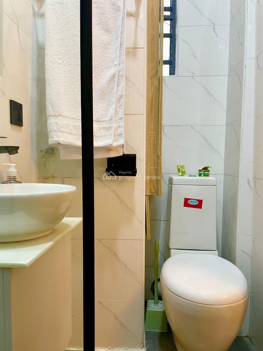 Basic One Bedroom Apartment  with Ps5 on Request, Lekki Phase 1, Lekki, Lagos, Flat / Apartment Short Let