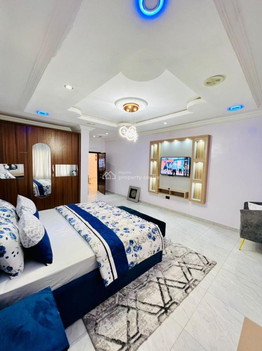 Alexa One Bedroom Apartment with Ps5 and Ceiling Mirror, Lekki Phase 1, Lekki, Lagos, Flat / Apartment Short Let