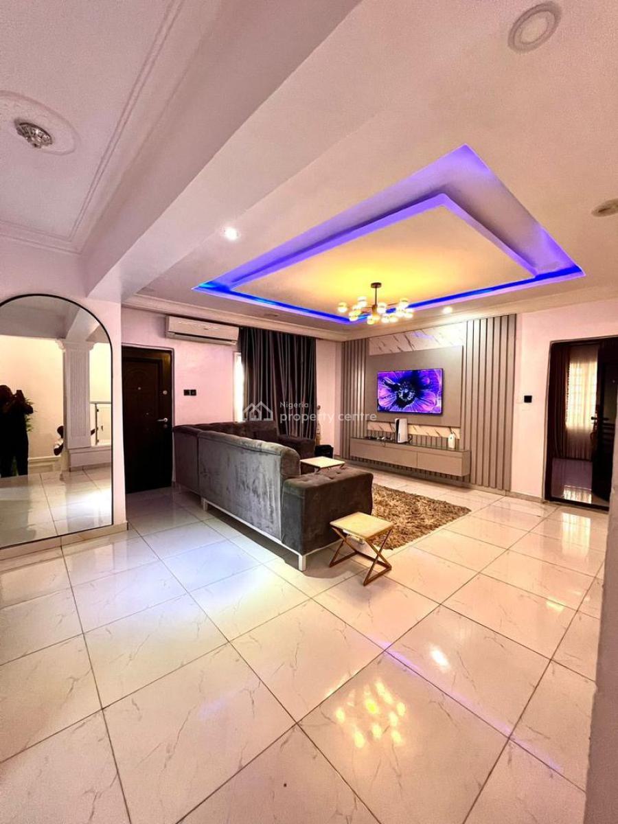 Alexa One Bedroom Apartment with Ps5 and Ceiling Mirror, Lekki Phase 1, Lekki, Lagos, Flat / Apartment Short Let