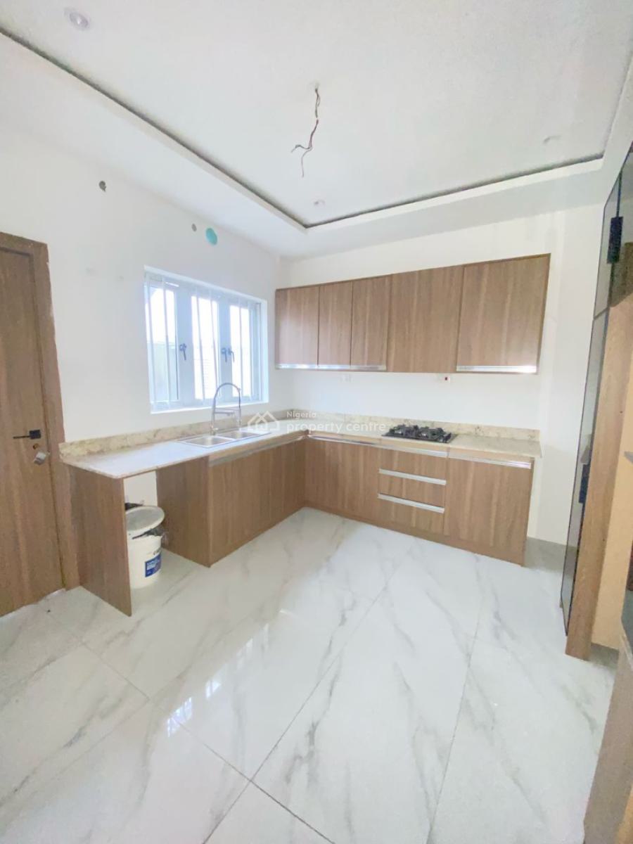 Spacious 4 Bedroom Terrace Duplex with Bq, Lekki Phase 1, Lekki, Lagos, Terraced Duplex for Rent