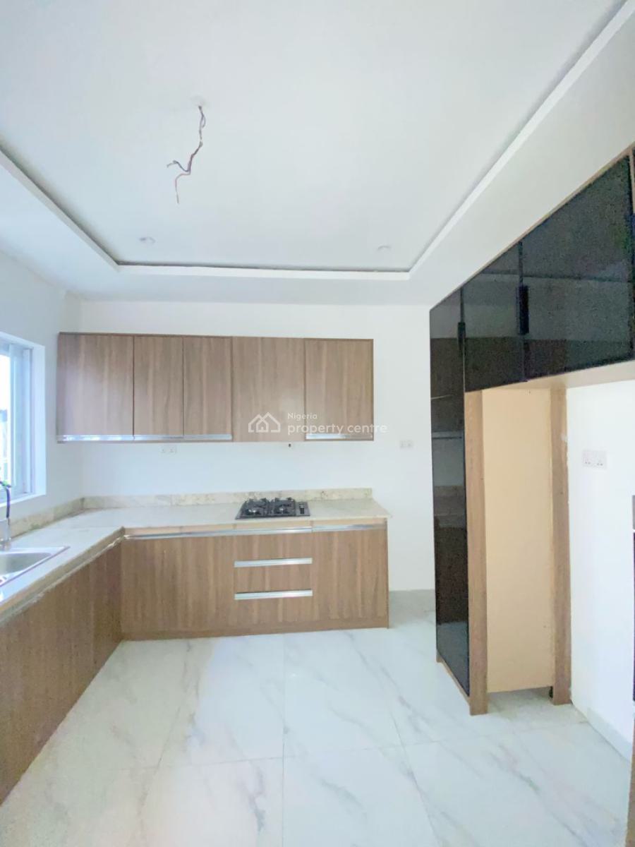 Spacious 4 Bedroom Terrace Duplex with Bq, Lekki Phase 1, Lekki, Lagos, Terraced Duplex for Rent