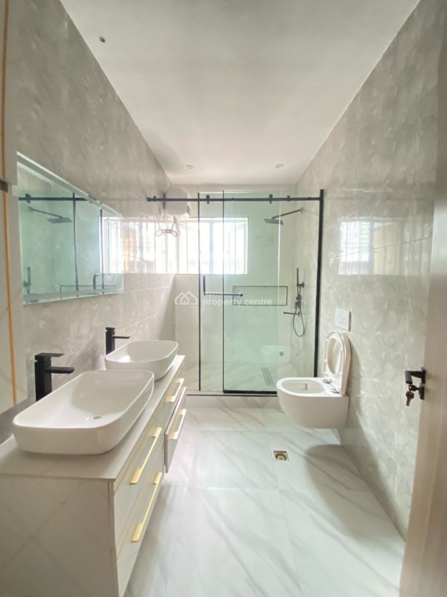 Spacious 4 Bedroom Terrace Duplex with Bq, Lekki Phase 1, Lekki, Lagos, Terraced Duplex for Rent