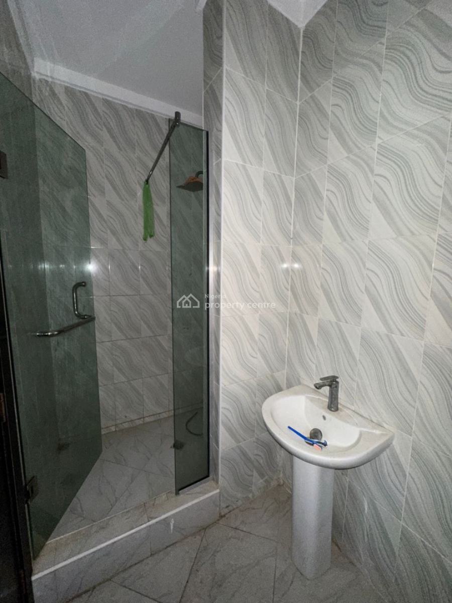 Spacious 2 Bedroom  Apartment, Orchid, Lekki, Lagos, Flat / Apartment for Rent