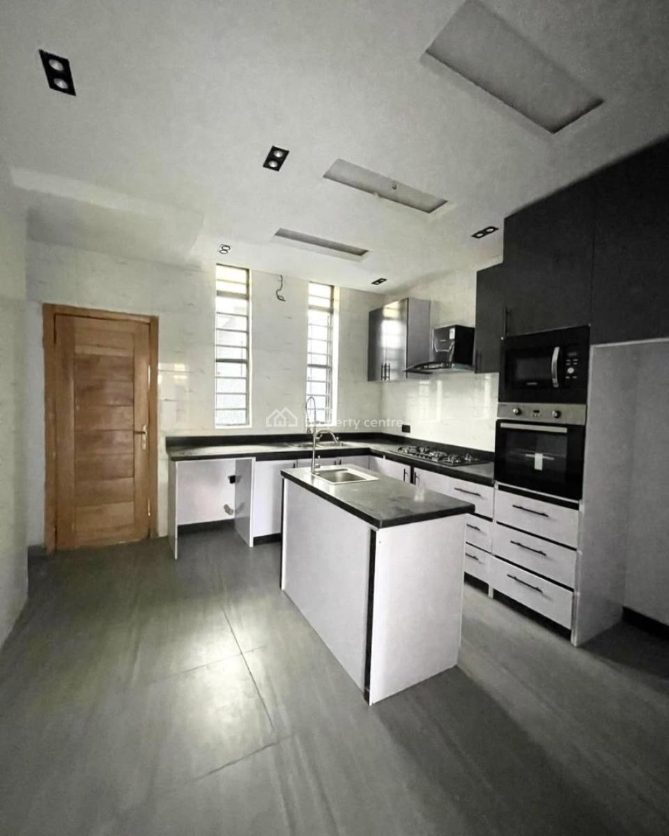 4bedroom Semi Detached with a Open Roof Terrace, Osapa, Lekki, Lagos, Semi-detached Duplex for Sale