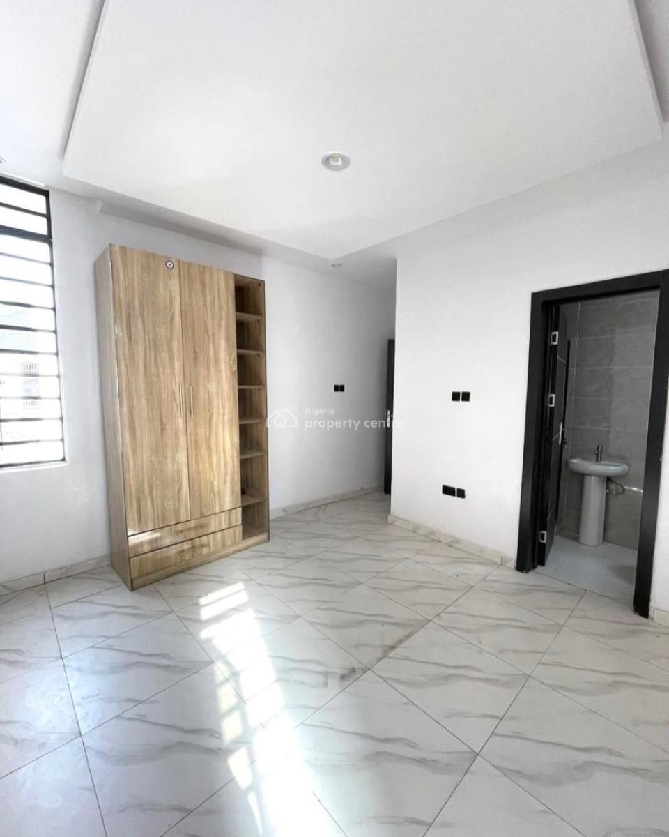 4bedroom Semi Detached with a Open Roof Terrace, Osapa, Lekki, Lagos, Semi-detached Duplex for Sale