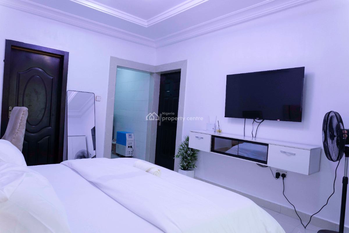 1 Bedroom Flat, No. 8 Ajisafe Street, Beside First Bank, Isaac Jones, Ikeja Gra, Ikeja, Lagos, Self Contain (single Rooms) Short Let