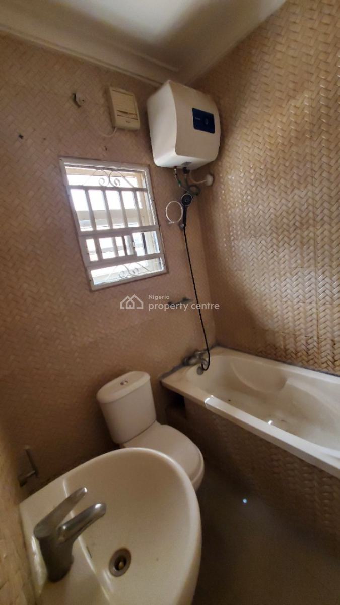 Most Spacious 3bedroom Penthouse with a Bq, 2nd Toll Gate, Lekki Phase 2, Lekki, Lagos, Flat / Apartment for Rent