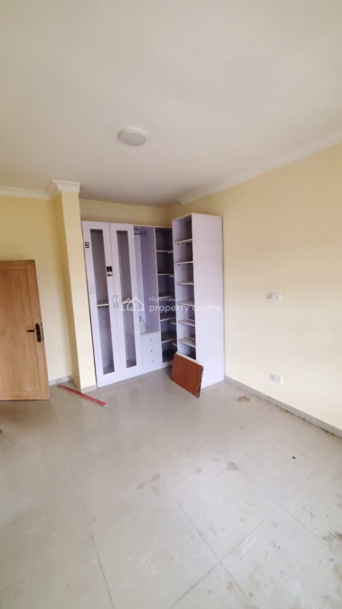 Most Spacious 3bedroom Penthouse with a Bq, 2nd Toll Gate, Lekki Phase 2, Lekki, Lagos, Flat / Apartment for Rent