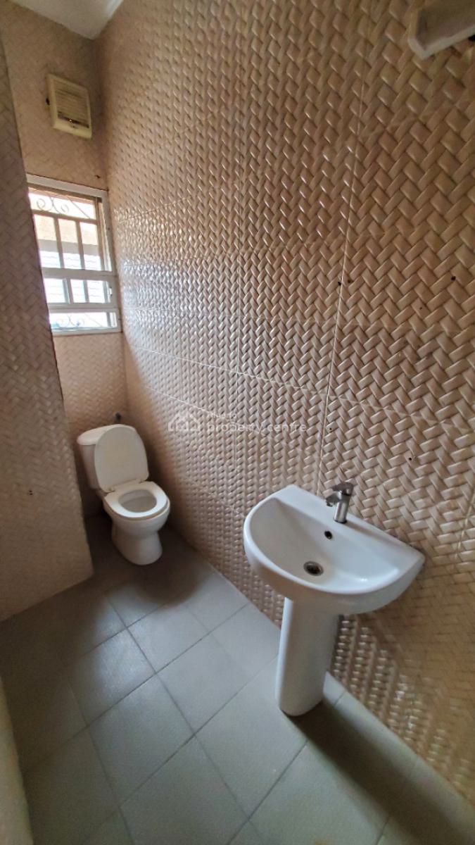 Most Spacious 3bedroom Penthouse with a Bq, 2nd Toll Gate, Lekki Phase 2, Lekki, Lagos, Flat / Apartment for Rent