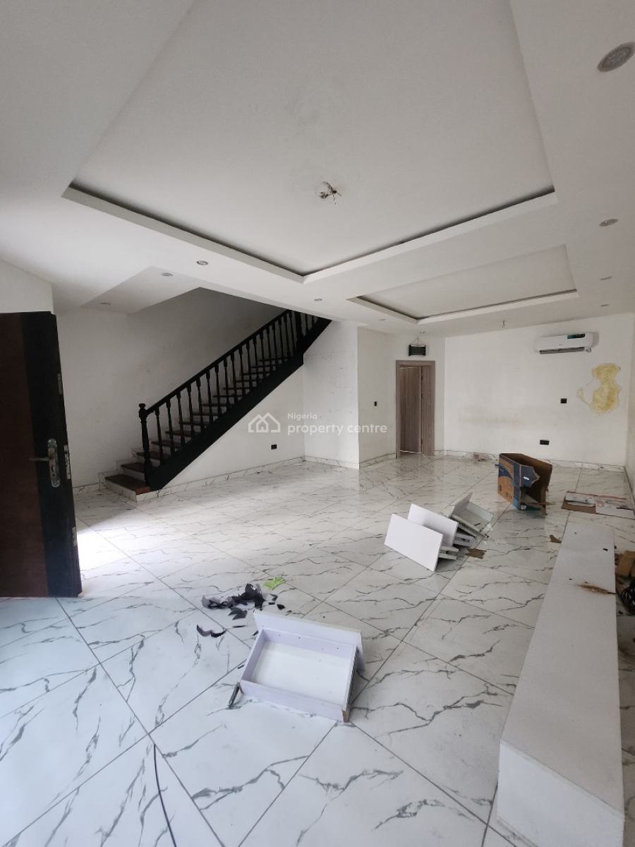 4-bedroom Terrace Duplex + Bq with Swimming Pool, Lekki, Lekki, Lagos, Terraced Duplex for Rent