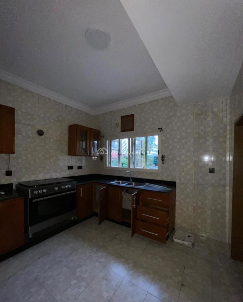 Spacious and Affordable 3 Bedroom Apartment, Ikoyi, Lagos, Flat / Apartment for Rent