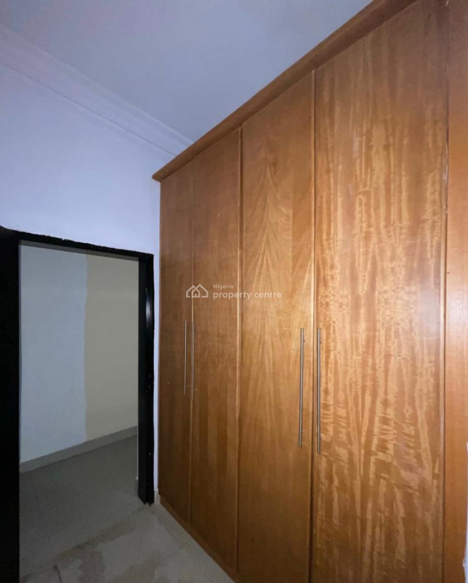 Spacious and Affordable 3 Bedroom Apartment, Ikoyi, Lagos, Flat / Apartment for Rent