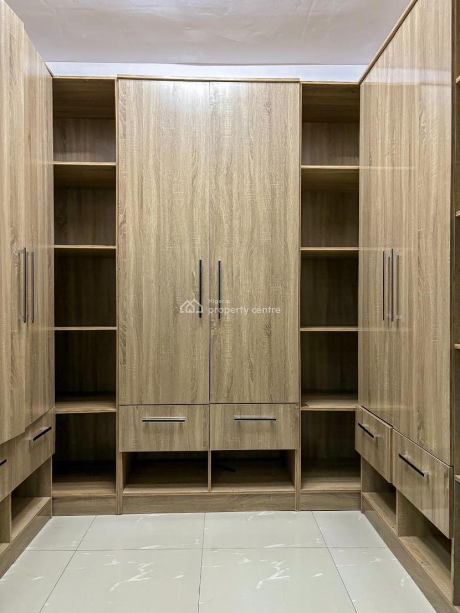 Tastefully Furnished 2 Bedroom Apartment, Lekki Expressway, Lekki, Lagos, Flat / Apartment Short Let