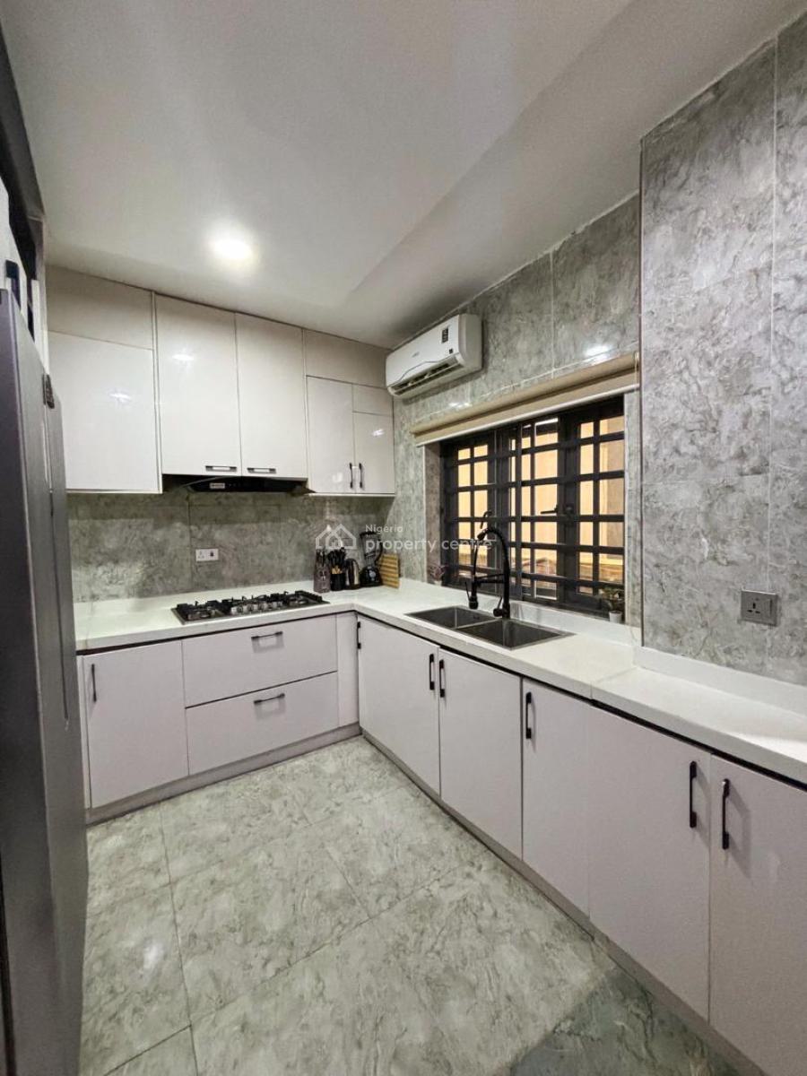 Tastefully Furnished 2 Bedroom Apartment, Lekki Expressway, Lekki, Lagos, Flat / Apartment Short Let