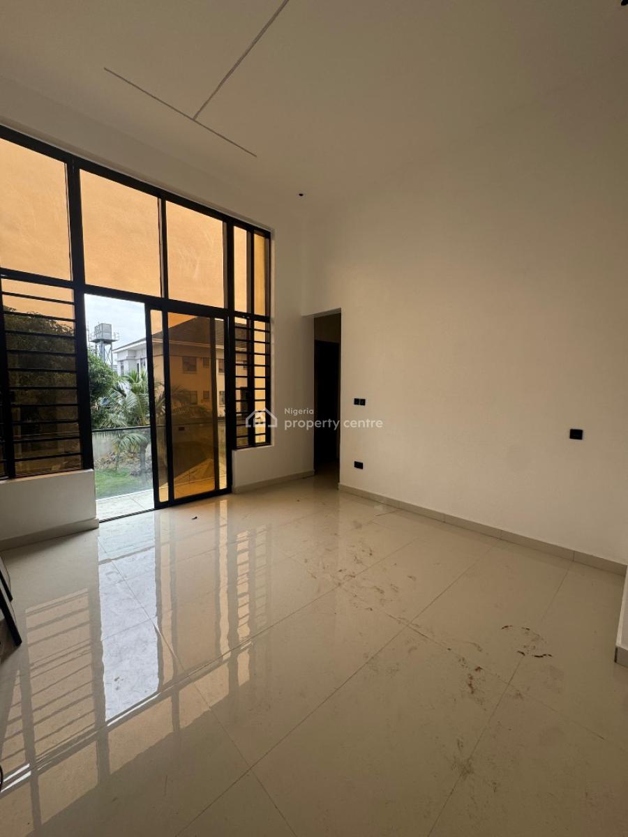 3 Bedroom Apartment with Gym Swimming Pool and Elevator, Lekki Phase 1, Lekki, Lagos, Block of Flats for Sale