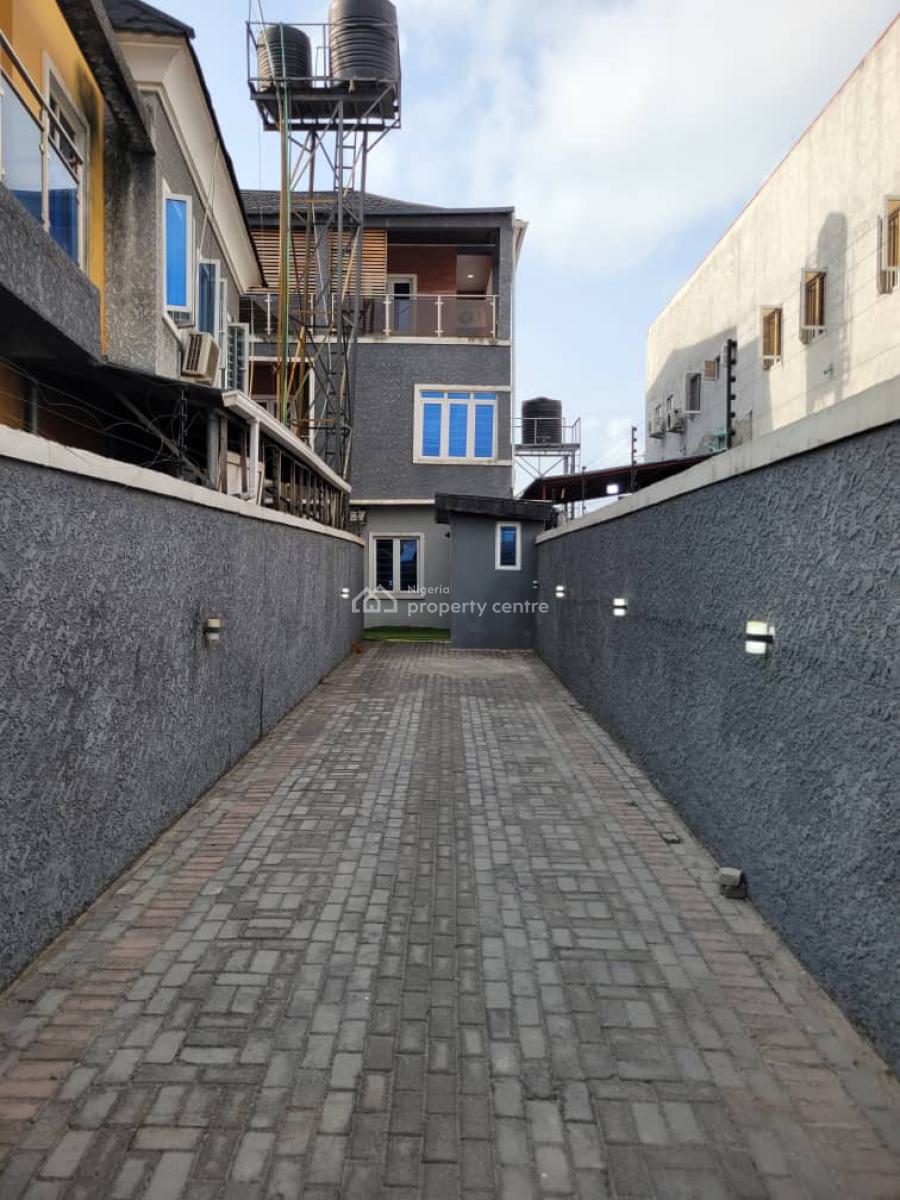 Cool Deal Fully Furnished Semi Detached Self Compound 5 Bedroom, Orchid Road, Lekki, Lagos, Semi-detached Duplex for Sale