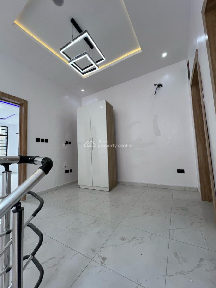4 Bedroom Terrace Duplex with Bq in a Secure Estate, Chevron, Lekki, Lagos, Terraced Duplex for Sale