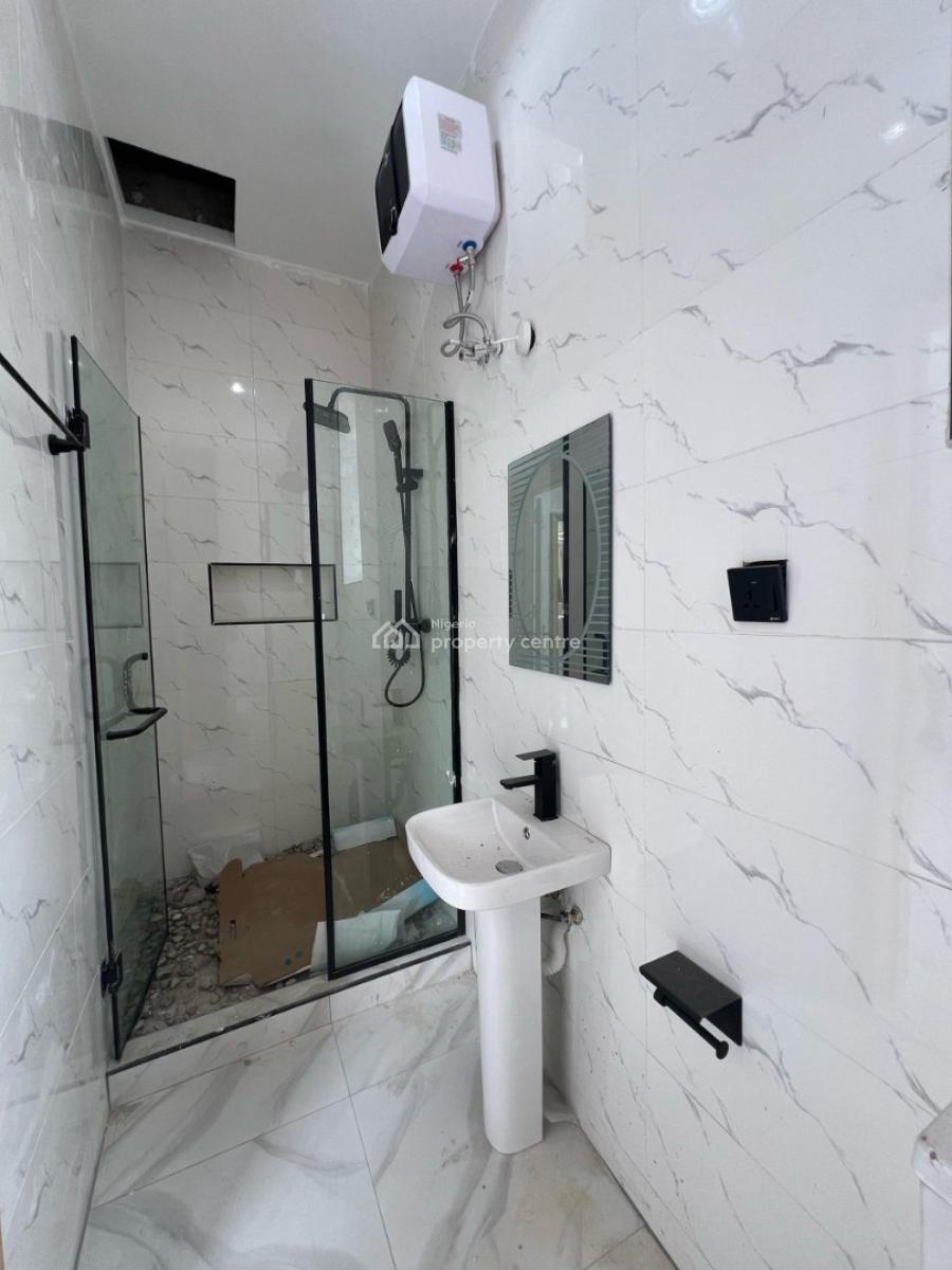 4 Bedroom Terrace Duplex with Bq in a Secure Estate, Chevron, Lekki, Lagos, Terraced Duplex for Sale