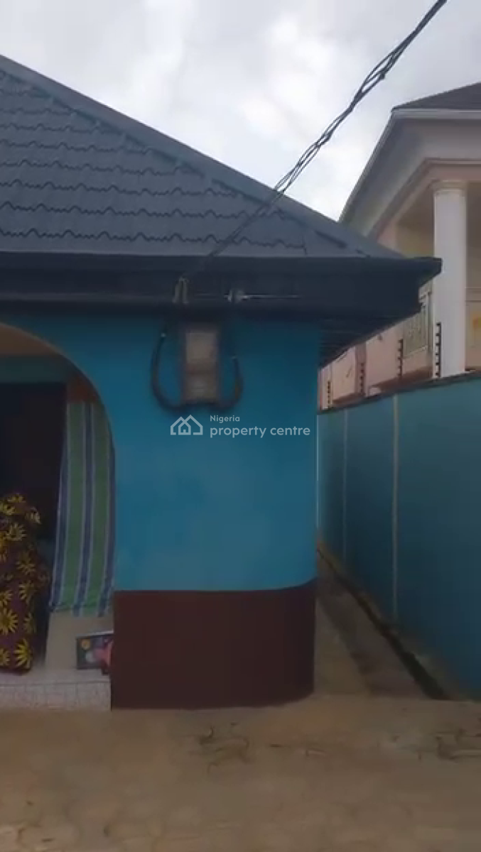 3bedroom Bungalow, Boys Town, Ipaja, Lagos, Detached Bungalow for Sale