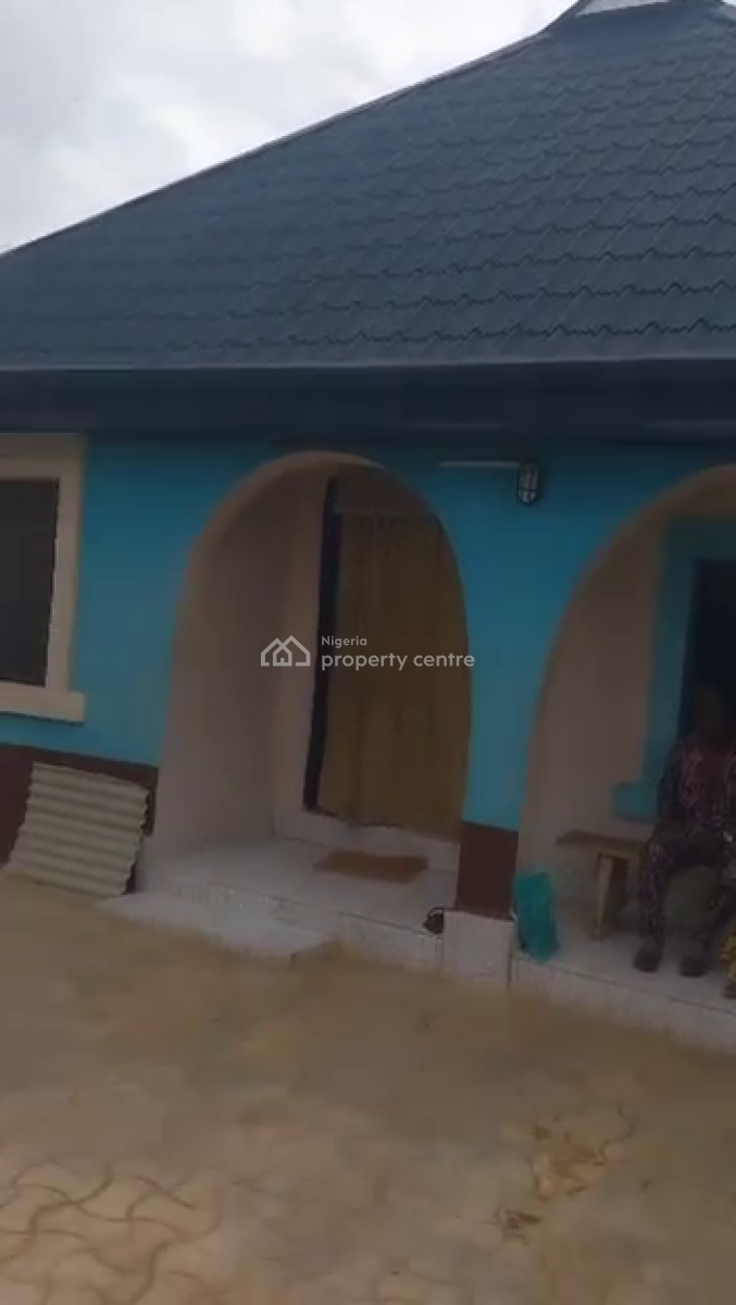3bedroom Bungalow, Boys Town, Ipaja, Lagos, Detached Bungalow for Sale