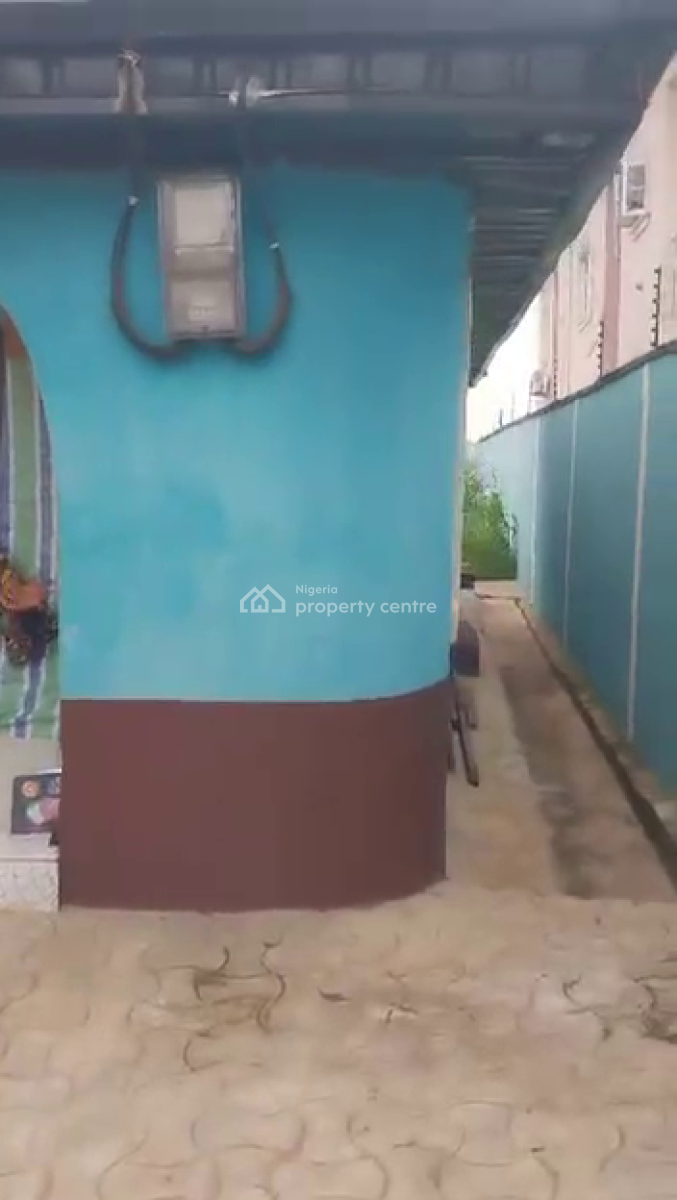 3bedroom Bungalow, Boys Town, Ipaja, Lagos, Detached Bungalow for Sale