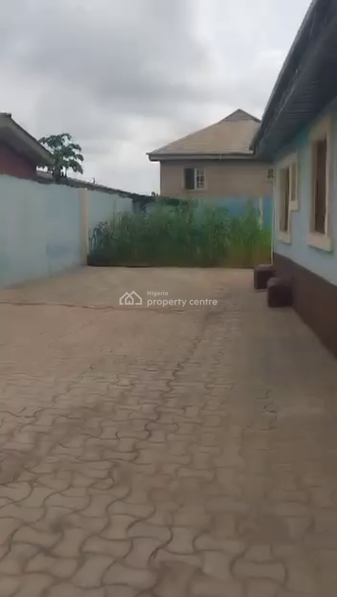 3bedroom Bungalow, Boys Town, Ipaja, Lagos, Detached Bungalow for Sale