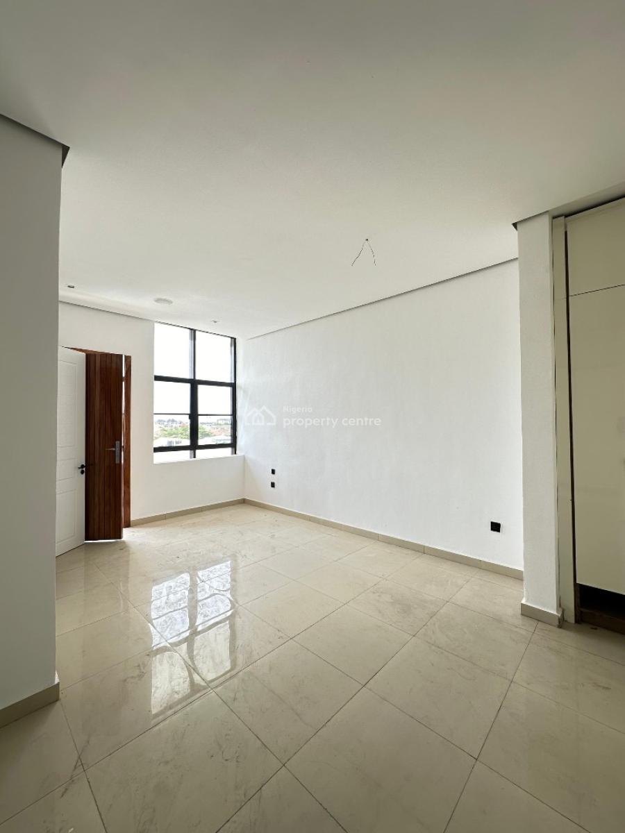 Spacious 3 Bedroom Apartment with Pool, Elevator and Gym, Lekki Phase 1, Lekki, Lagos, Block of Flats for Sale