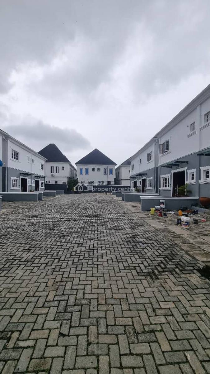 4bedroom Terrace Duplex Available in a Secured Estate, Chevron, Lekki, Lagos, Terraced Duplex for Rent