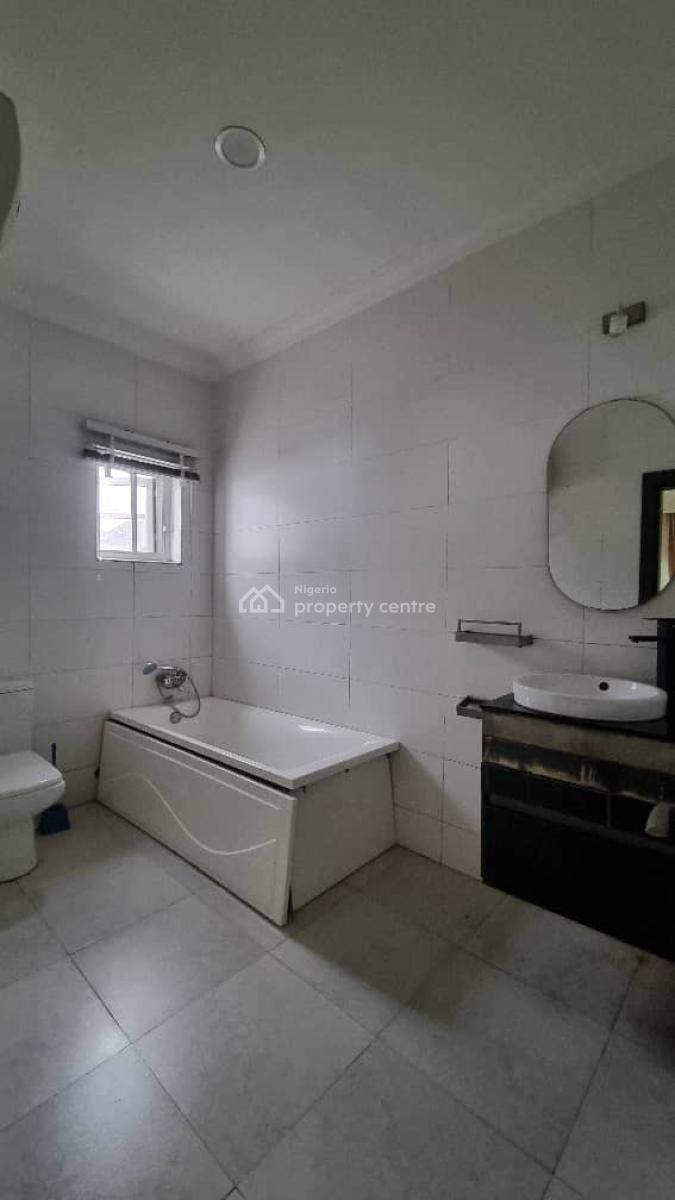 4bedroom Terrace Duplex Available in a Secured Estate, Chevron, Lekki, Lagos, Terraced Duplex for Rent