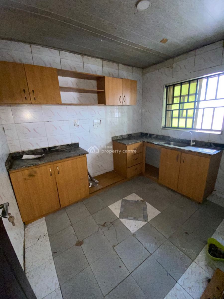 Spacious Two Bedroom Block of Flat, Dawaki District, Dawaki, Gwarinpa, Abuja, Flat / Apartment for Rent