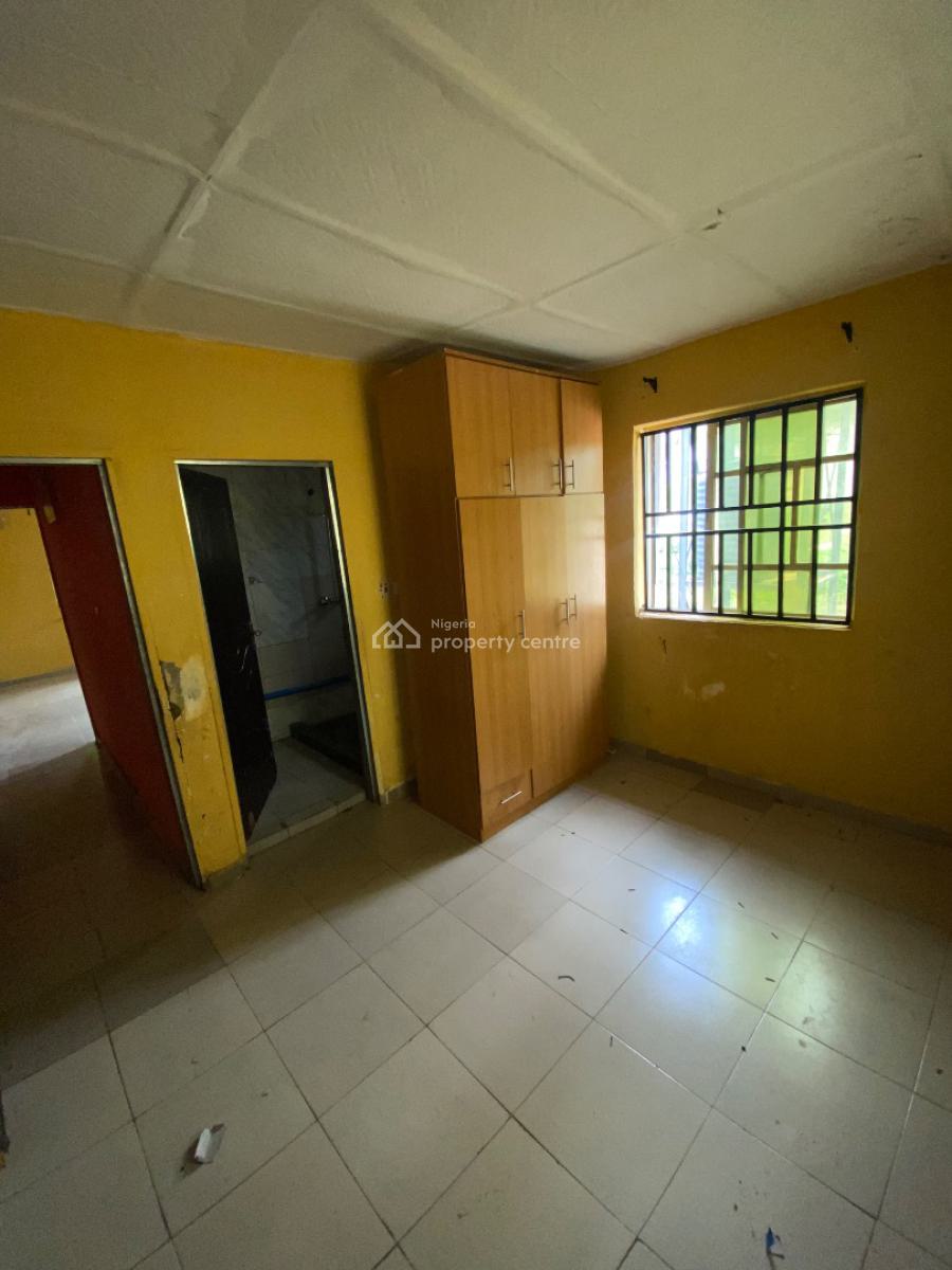 Spacious Two Bedroom Block of Flat, Dawaki District, Dawaki, Gwarinpa, Abuja, Flat / Apartment for Rent