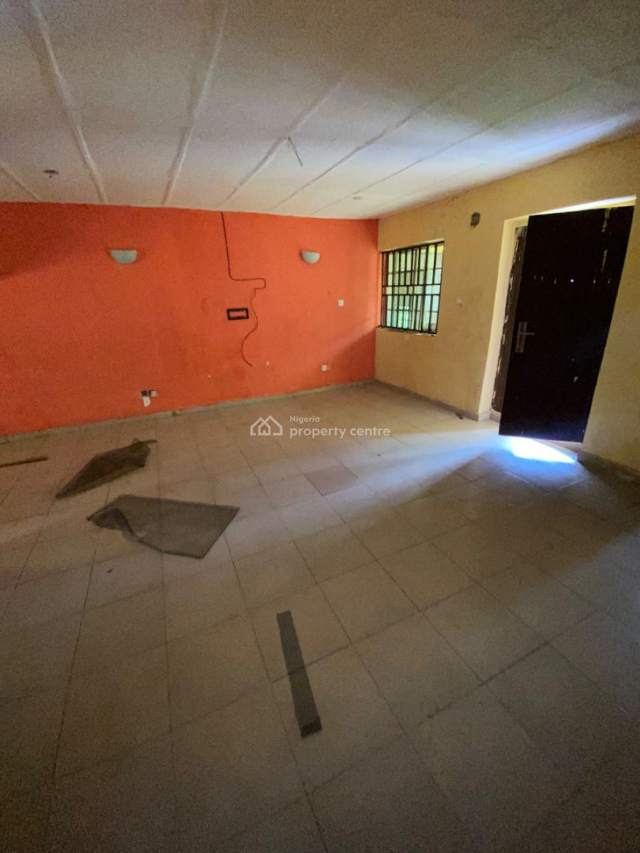 Spacious Two Bedroom Block of Flat, Dawaki District, Dawaki, Gwarinpa, Abuja, Flat / Apartment for Rent