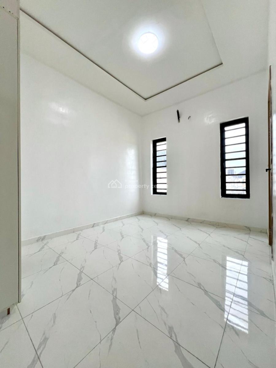 4 Bedroom Semi-detached Duplex with Bq, Lekki, Lagos, Detached Duplex for Sale