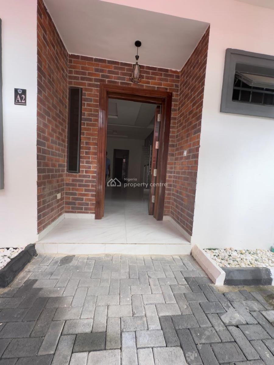5 Bedroom Terrace with 2 Bq, Ikate, Lekki, Lagos, Flat / Apartment for Sale