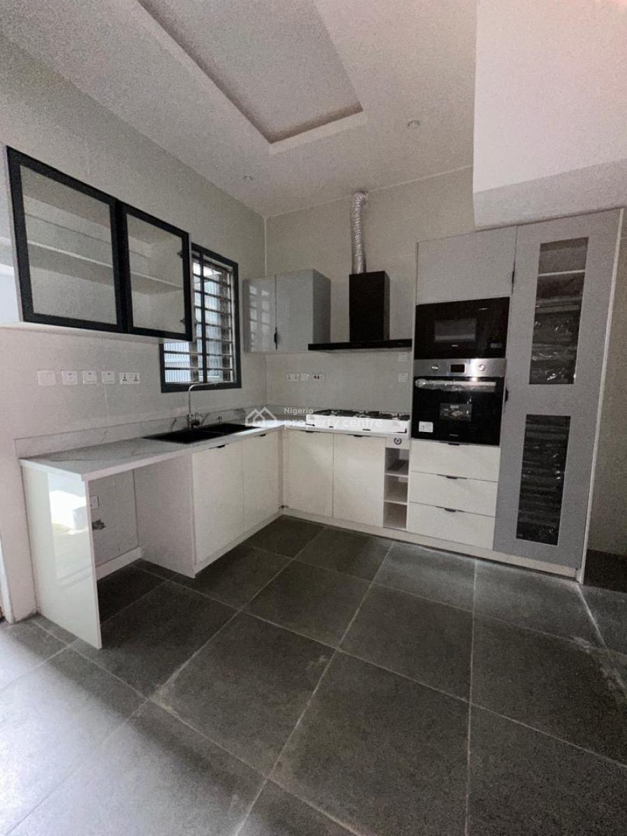 5 Bedroom Terrace with 2 Bq, Ikate, Lekki, Lagos, Flat / Apartment for Sale