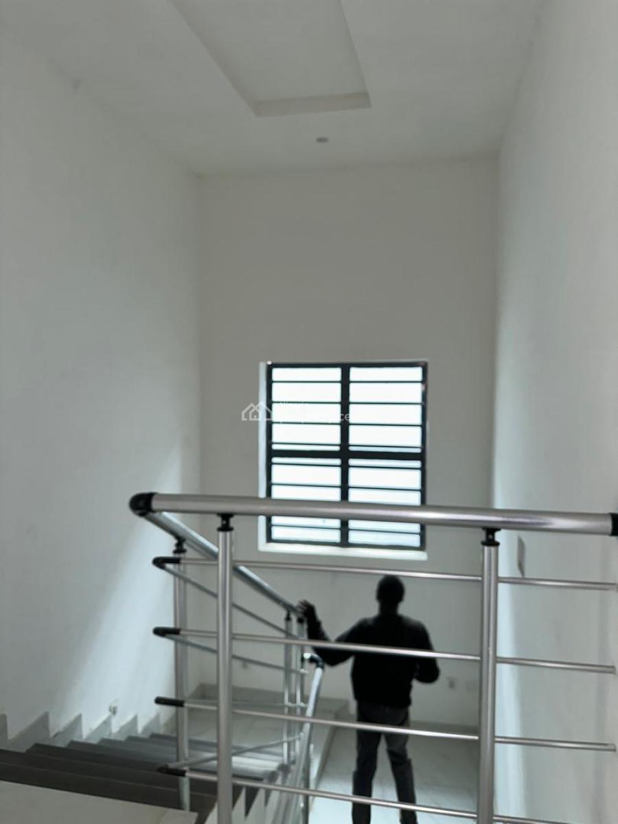 5 Bedroom Terrace with 2 Bq, Ikate, Lekki, Lagos, Flat / Apartment for Sale