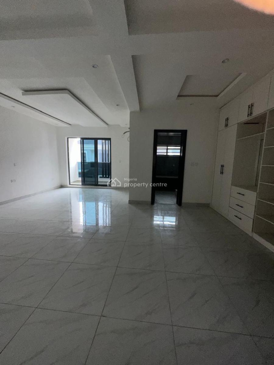 5 Bedroom Terrace with 2 Bq, Ikate, Lekki, Lagos, Flat / Apartment for Sale