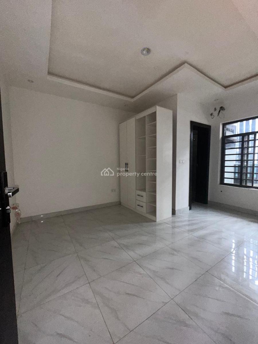 5 Bedroom Terrace with 2 Bq, Ikate, Lekki, Lagos, Flat / Apartment for Sale