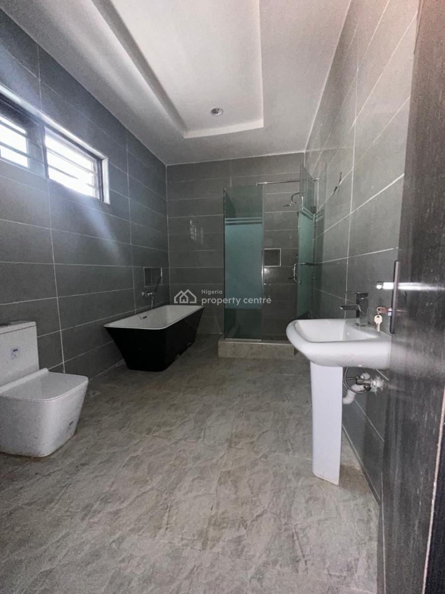 5 Bedroom Terrace with 2 Bq, Ikate, Lekki, Lagos, Flat / Apartment for Sale