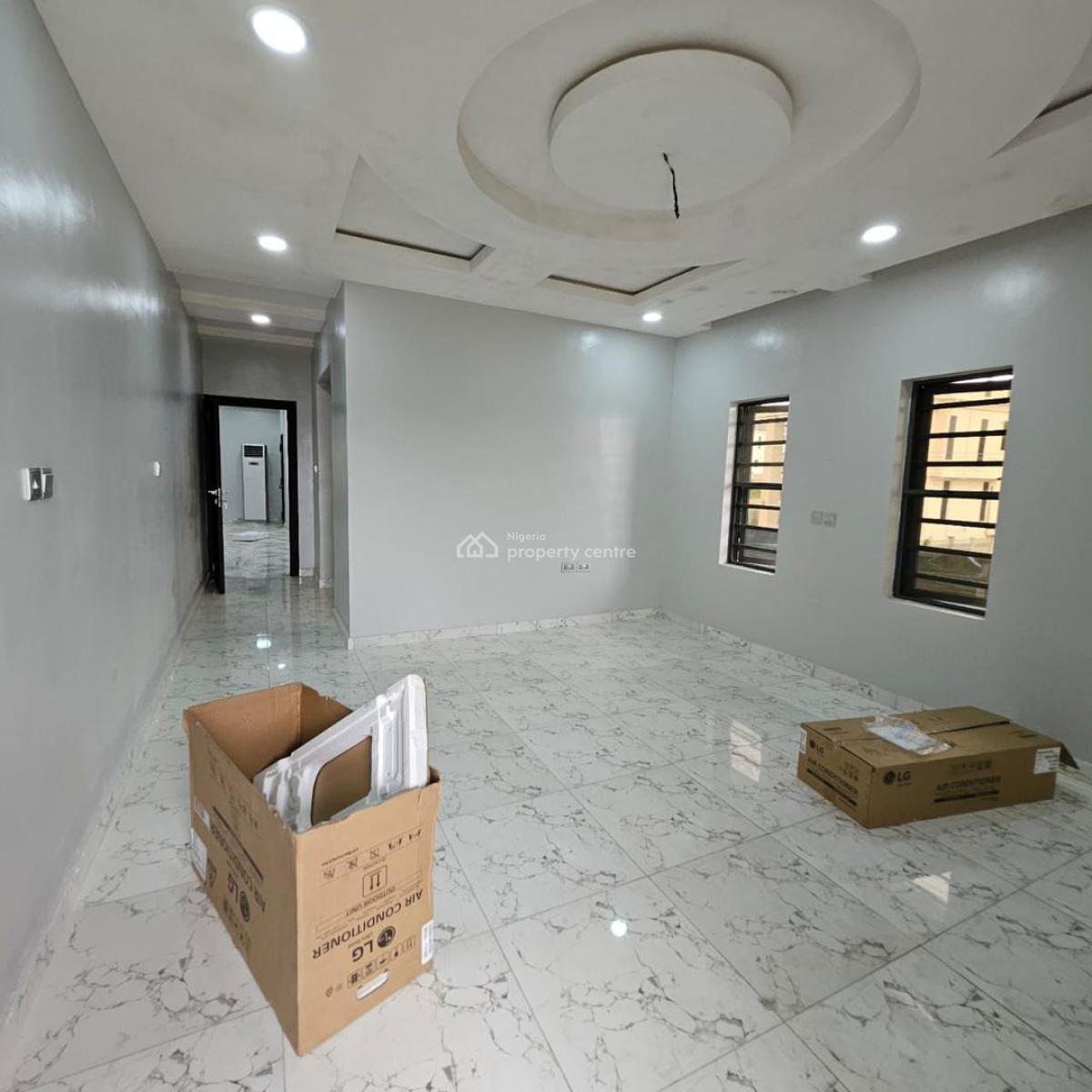 2 Bedroom Semi-furnished Penthouse Suite, Engr. Lere Adigun Gra, Ibadan, Oyo, House for Rent