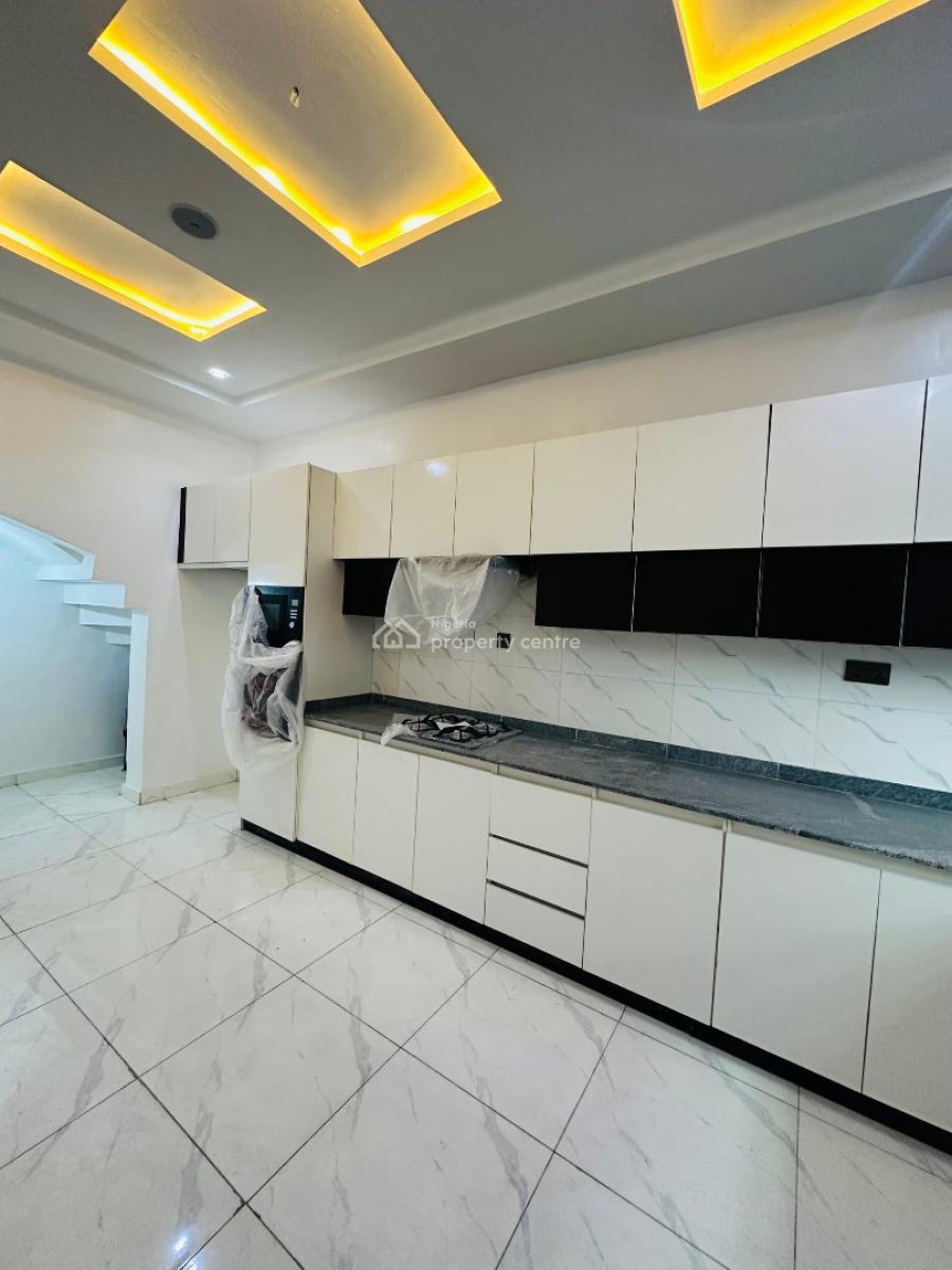Dreamy 5 Bedroom Semi-detached Duplex with Bq ., Ologolo, Ologolo, Lekki, Lagos, Semi-detached Duplex for Sale