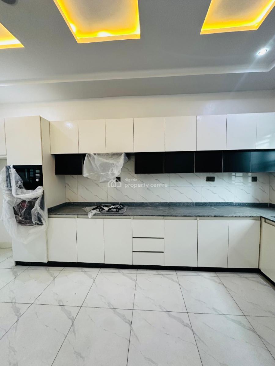 Dreamy 5 Bedroom Semi-detached Duplex with Bq ., Ologolo, Ologolo, Lekki, Lagos, Semi-detached Duplex for Sale