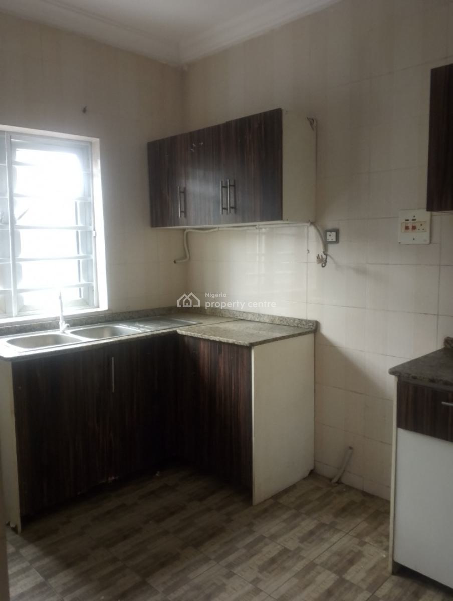 Two Bedrooms Apartment in an Estate, Badore, Ajah, Lagos, Flat / Apartment for Rent