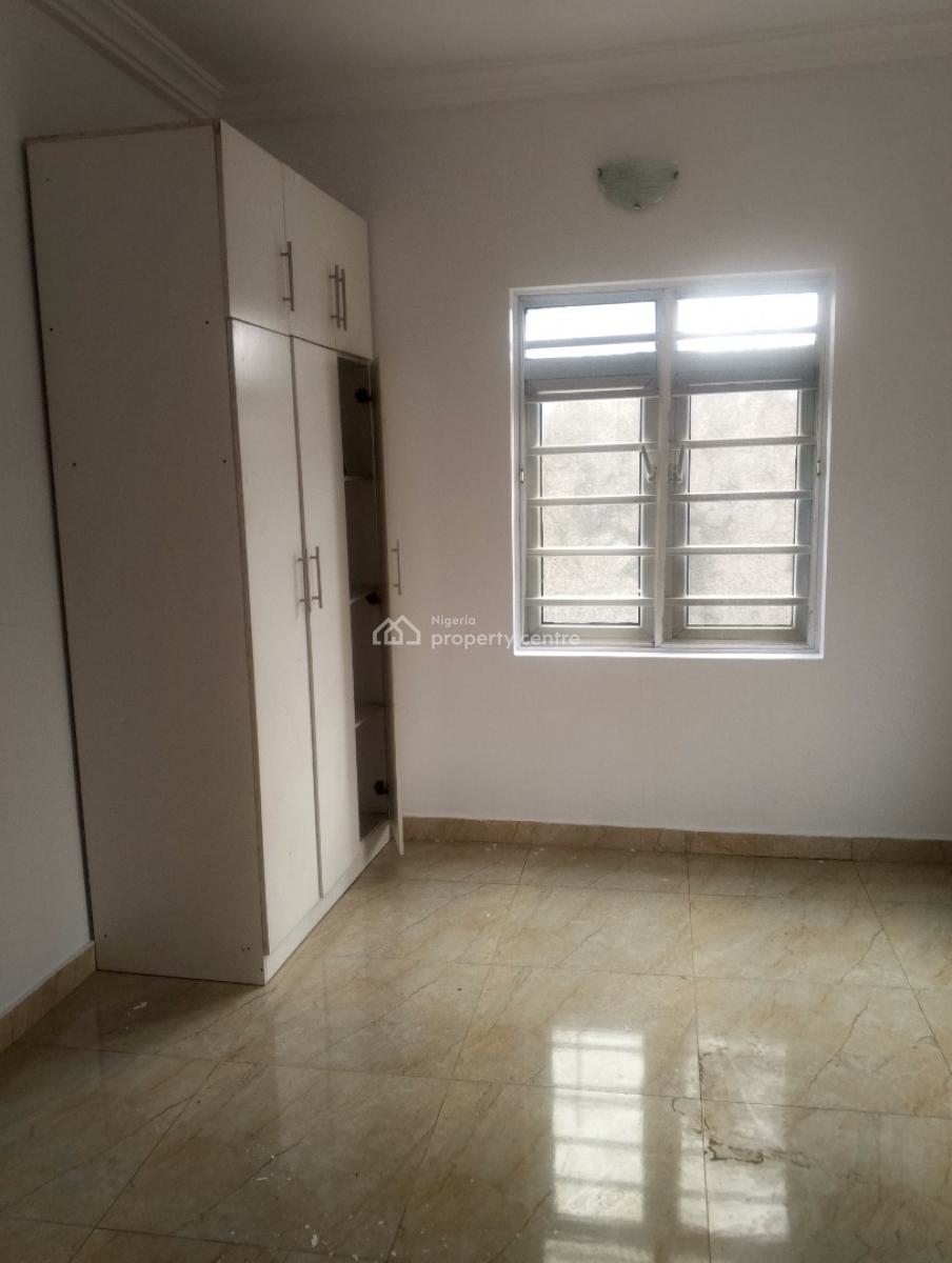 Two Bedrooms Apartment in an Estate, Badore, Ajah, Lagos, Flat / Apartment for Rent