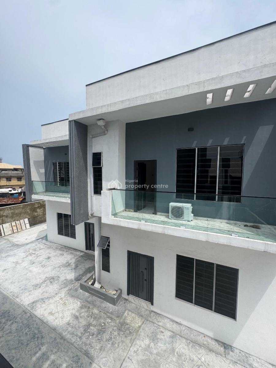 Lovely 4 Bedroom Semi Detached Duplex with Bq, Ologolo, Ologolo, Lekki, Lagos, Semi-detached Duplex for Sale