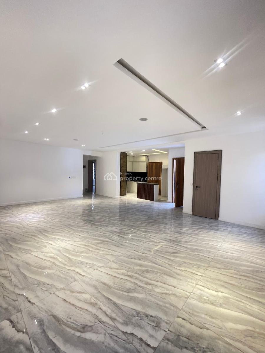 Exquisite 2 Bedroom Apartment with a Good Access Road, Agungi, Lekki, Lagos, Flat / Apartment for Sale