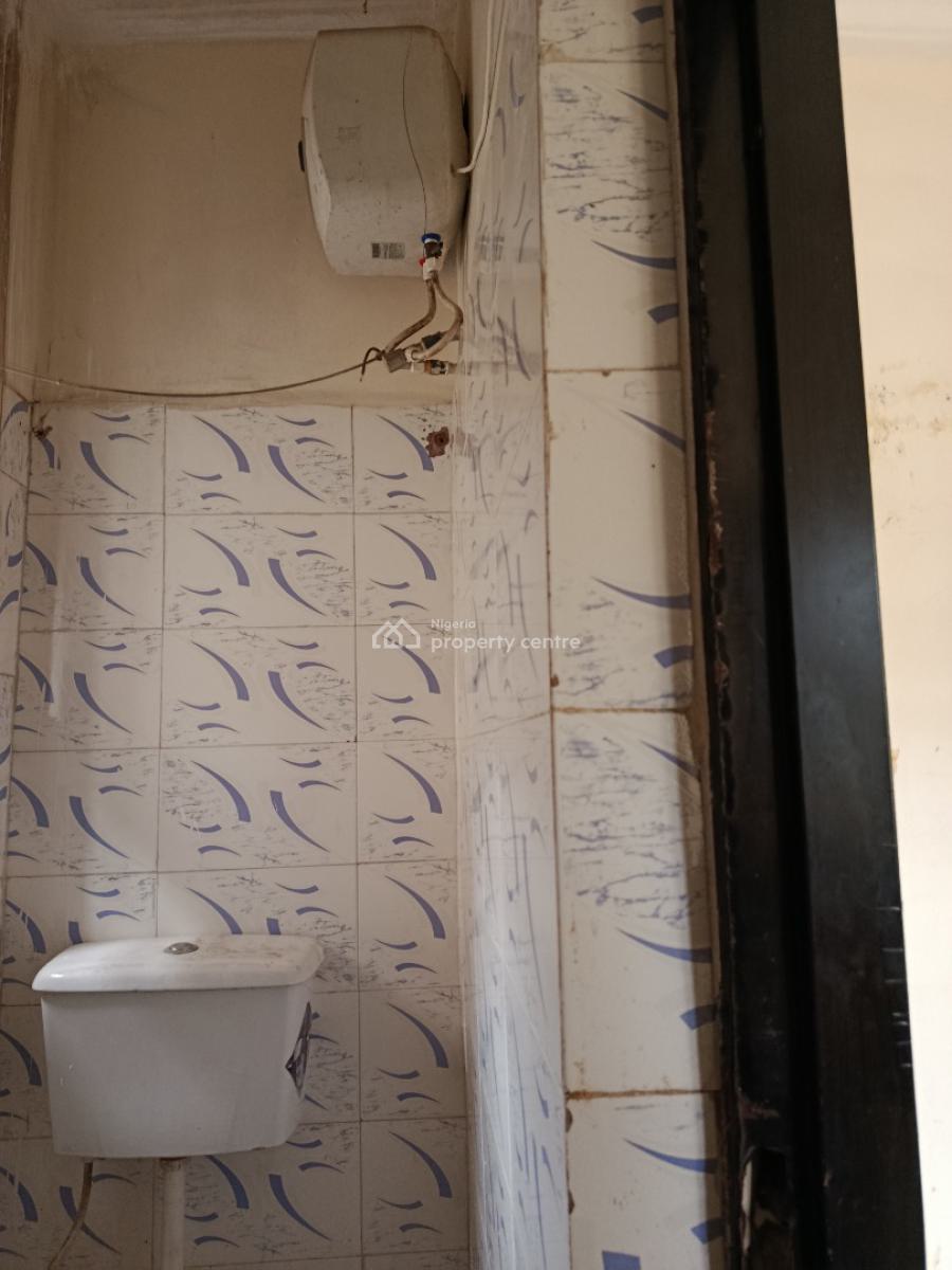 3 Bedroom Apartment, Mcc Road, Owerri Municipal, Imo, Flat / Apartment for Rent